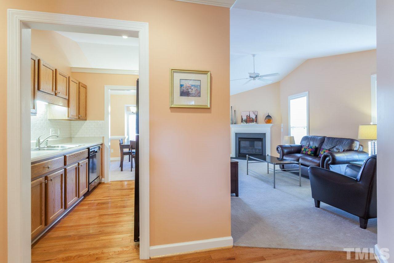 834 Shackleton Road Apex, NC 27502 - Photo 5 of 24 Gallery Image 5