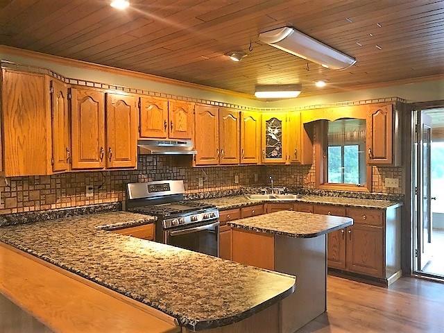 912 White Road Acme, PA 15610 - Photo 6 of 25