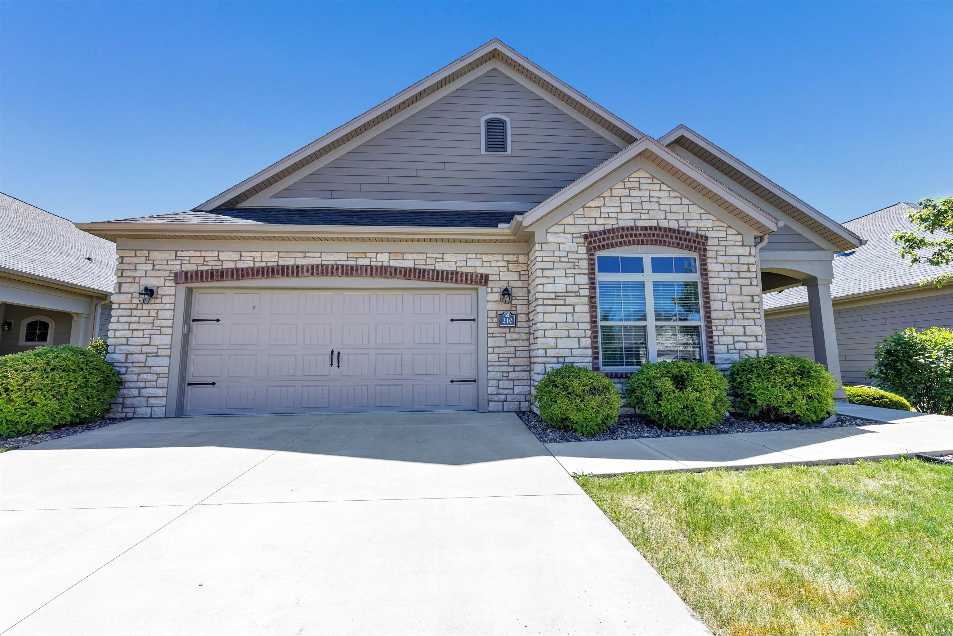 210 Bedford Road Green Bay, WI 54311 - Photo 36 of 46