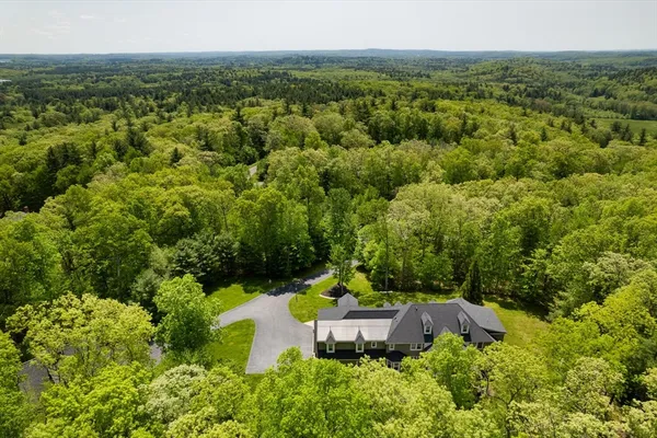 $2,199,000 | 210 Green Street, Northborough, MA 01532