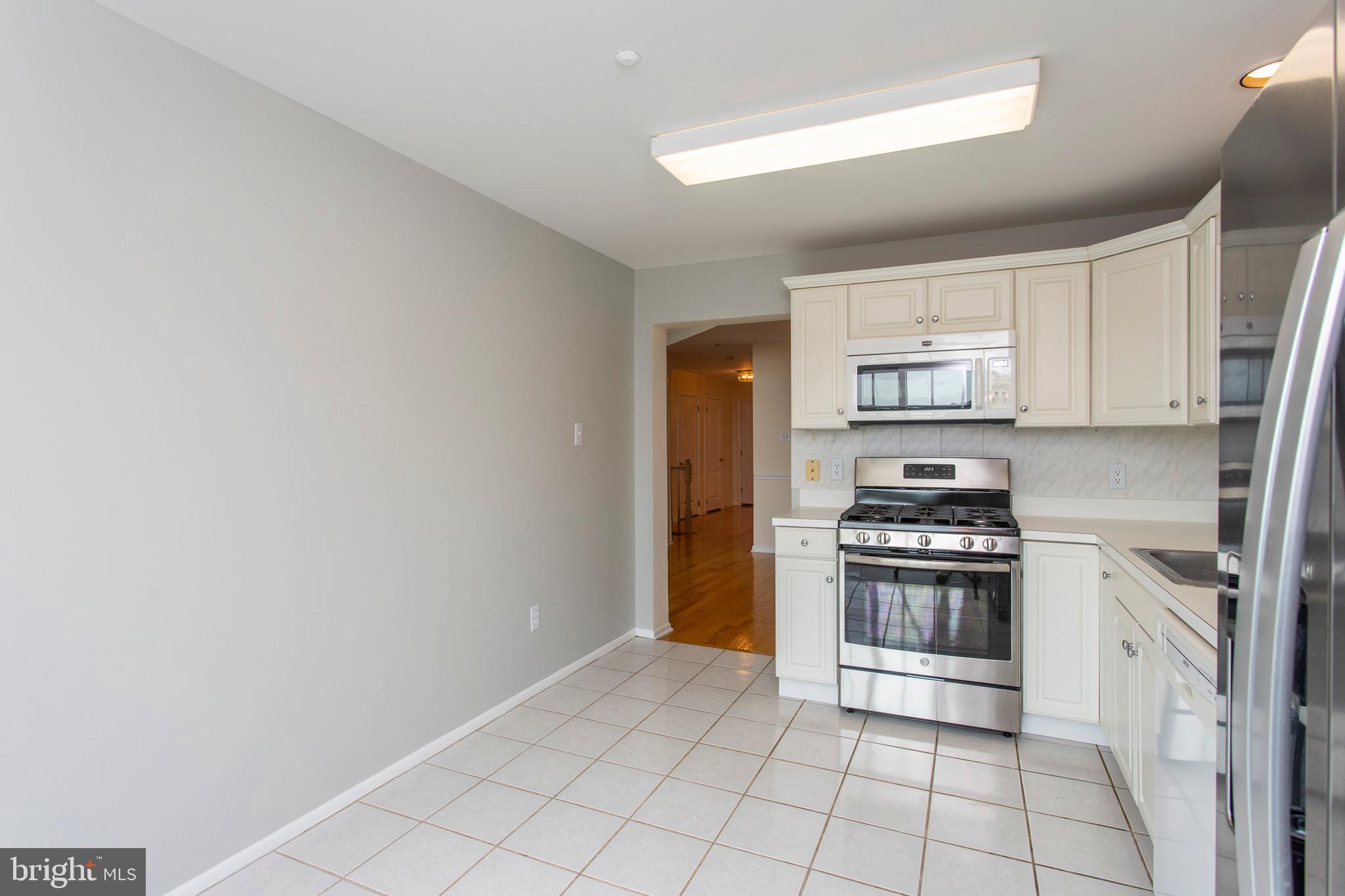 145 Timothy Circle Wayne, PA 19087 - Photo 15 of 31 Kitchen-2