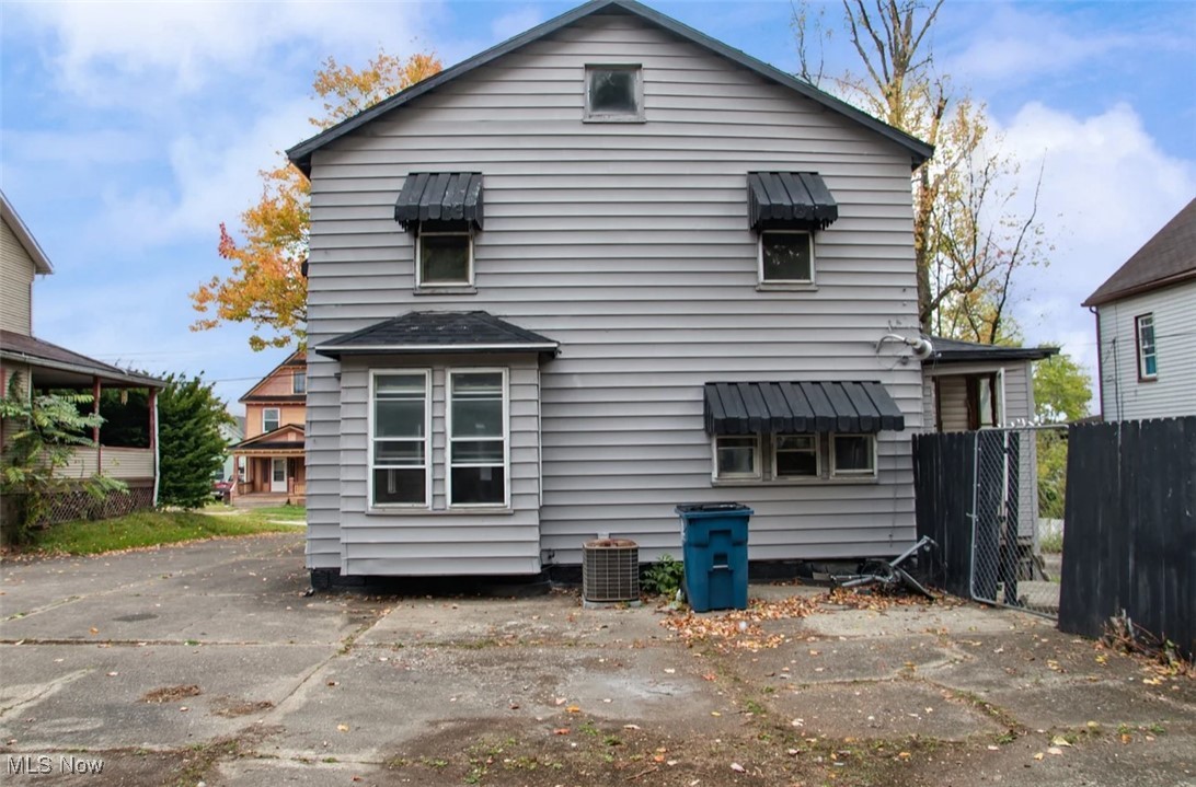 78 Sexton Street Struthers, OH 44471 - Photo 5 of 6