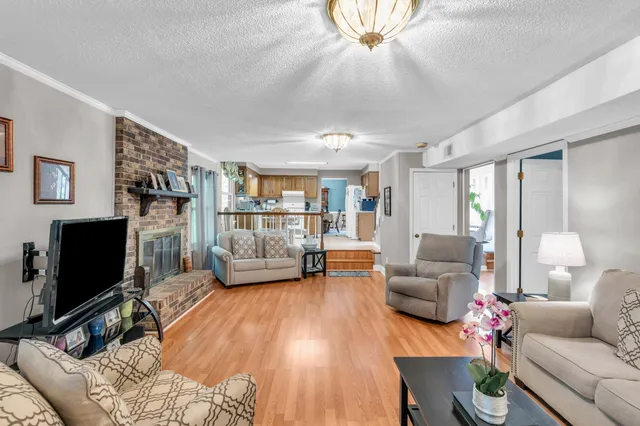 $434,900 | 918 Stone Crest Circle, Chattanooga, TN 37421