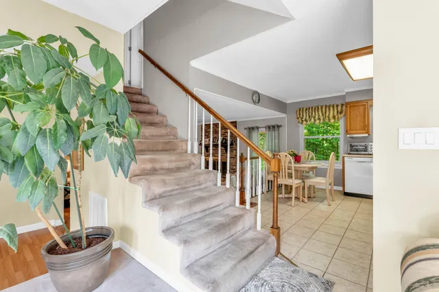 $434,900 | 918 Stone Crest Circle, Chattanooga, TN 37421