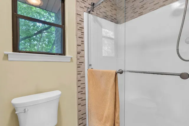 $434,900 | 918 Stone Crest Circle, Chattanooga, TN 37421