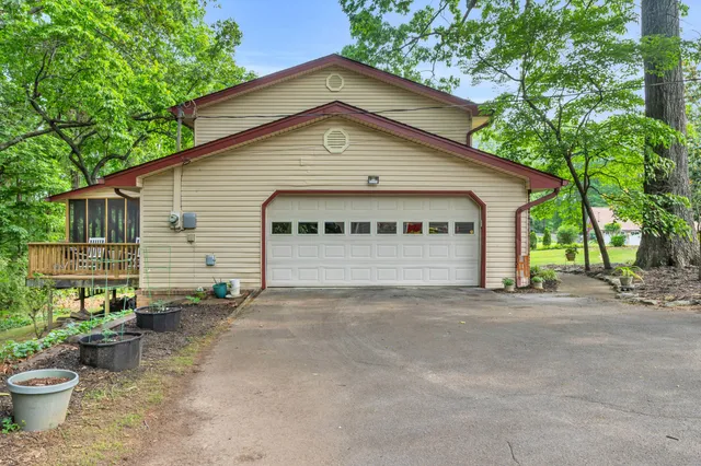 $434,900 | 918 Stone Crest Circle, Chattanooga, TN 37421