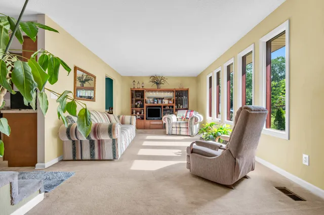 $434,900 | 918 Stone Crest Circle, Chattanooga, TN 37421