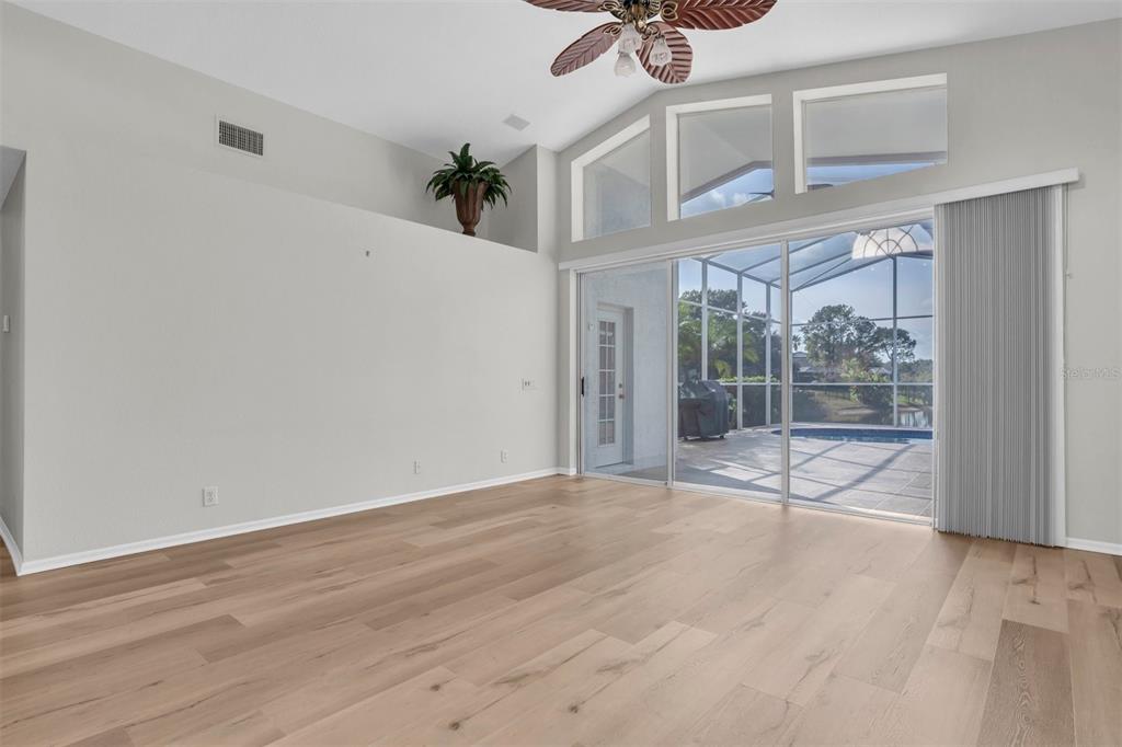 18808 Chaville Road Lutz, FL 33558 - Photo 12 of 46