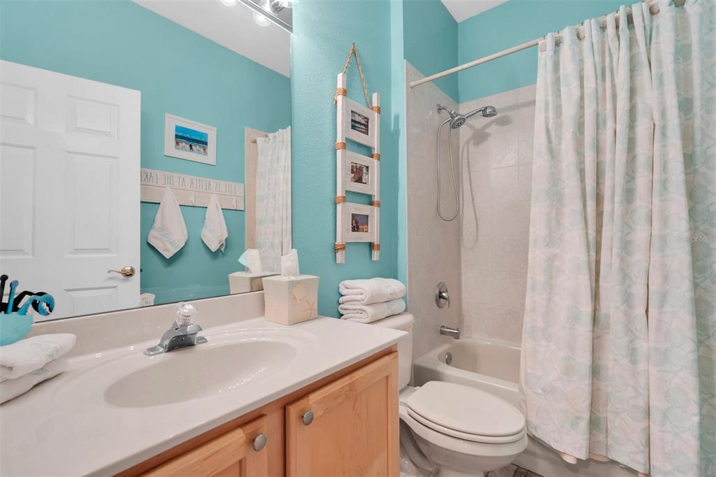 18808 Chaville Road Lutz, FL 33558 - Photo 26 of 46