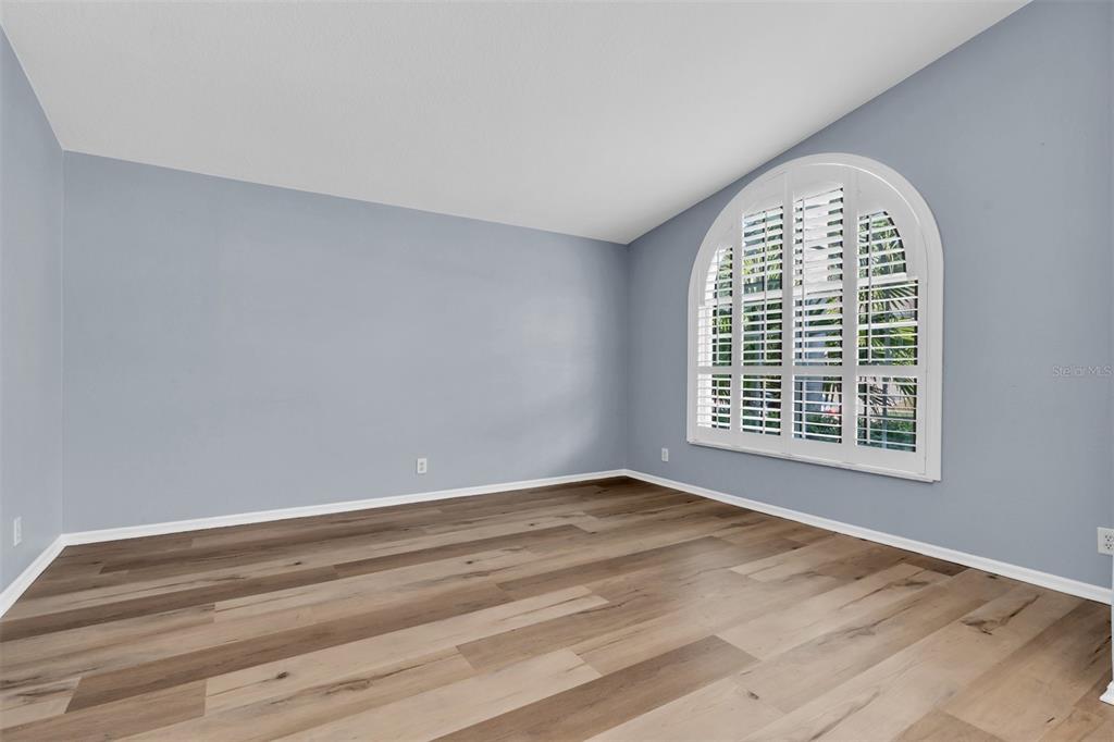 18808 Chaville Road Lutz, FL 33558 - Photo 8 of 46