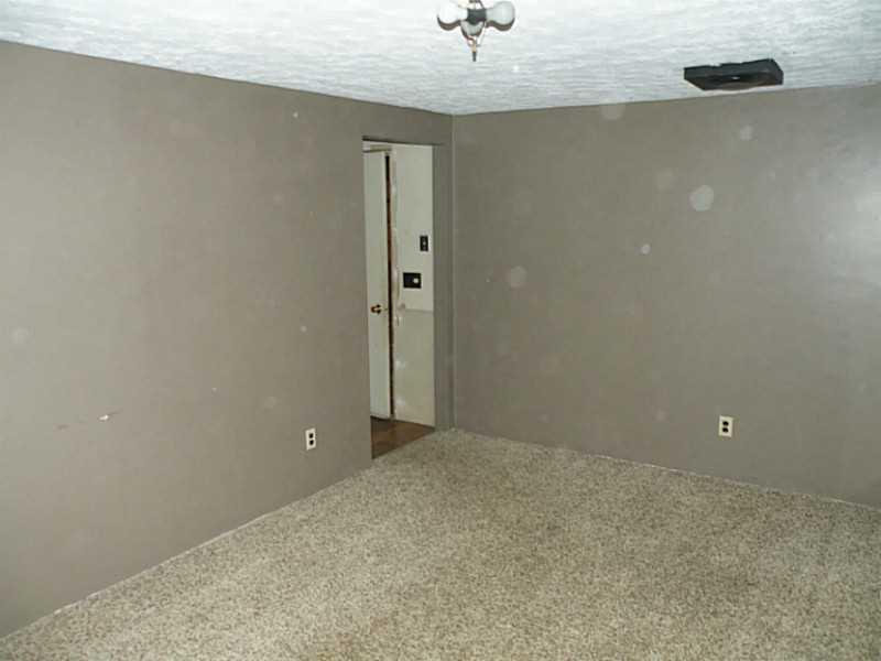 2759 East Elroy Ansonia Road Ansonia, OH 45303 - Photo 4 of 15
