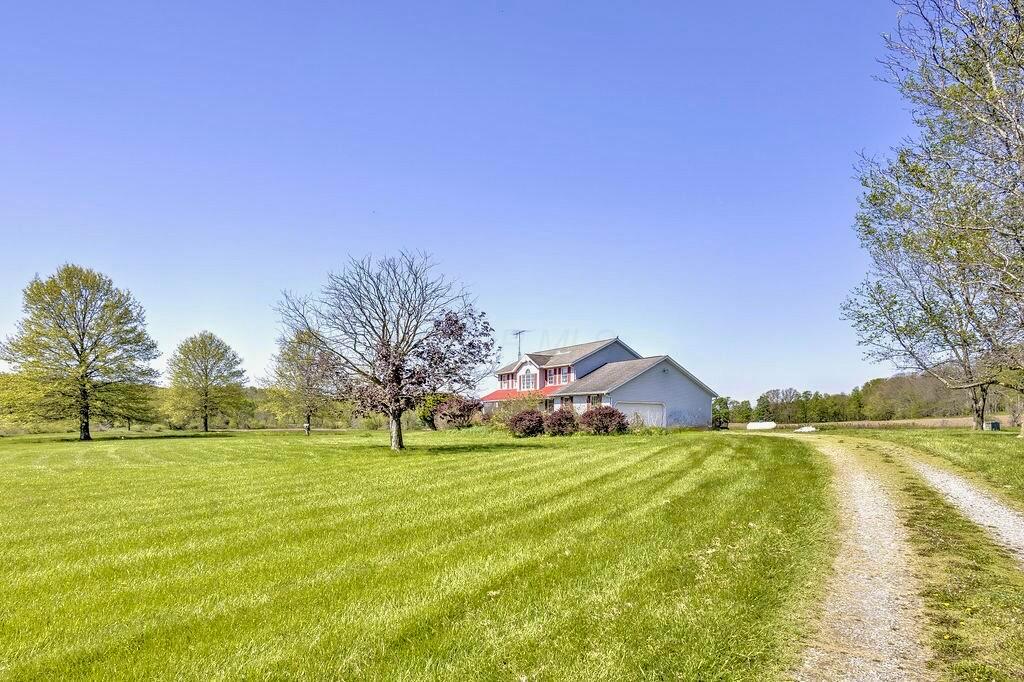 8381 Horn Road Gambier, OH 43022 - Photo 7 of 36 1-27