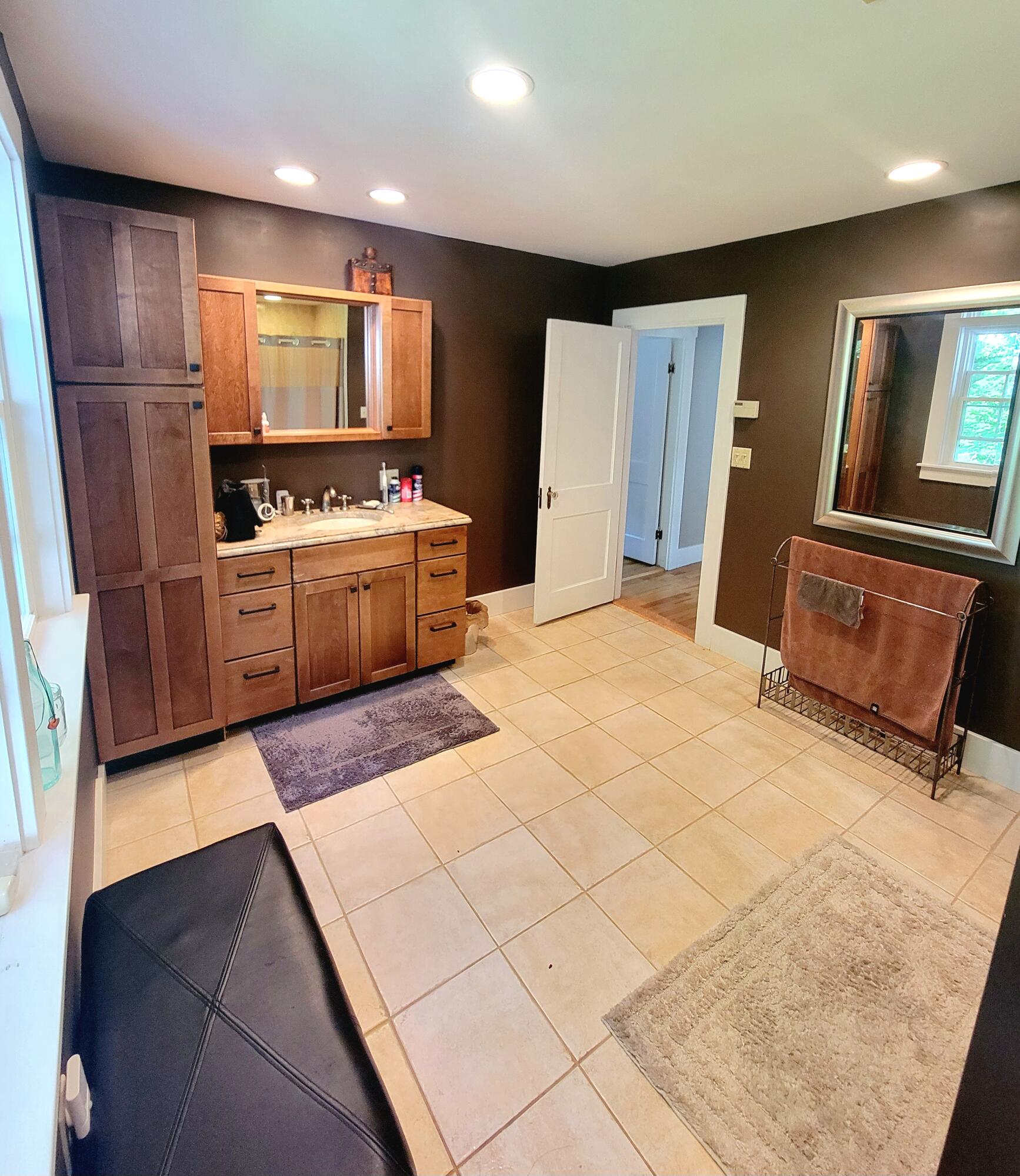 12 Riverview Street Bangor, ME 04401 - Photo 45 of 52 Upstairs Full Bathroom