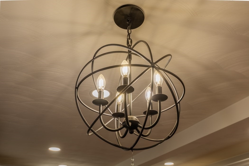 82 Pine Road Attleboro, MA 02703 - Photo 5 of 31 Gallery Image 5