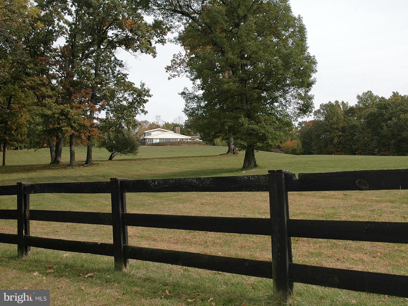 6219 Evergreen Mountain Road Broad Run, VA 20137 - Photo 22 of 29 View