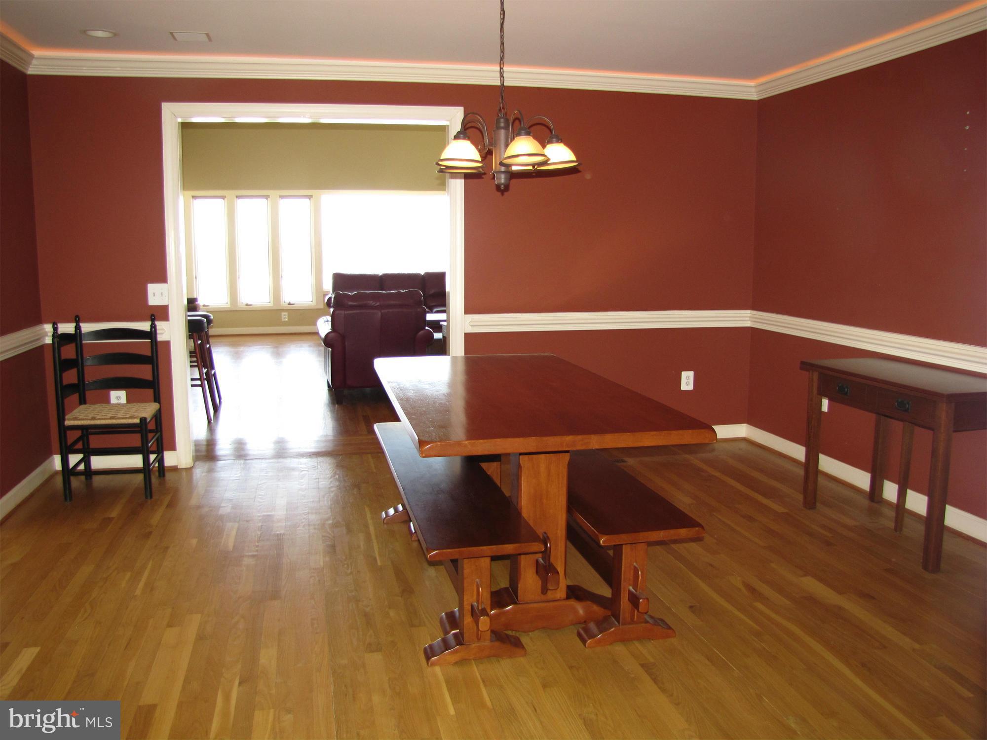 6219 Evergreen Mountain Road Broad Run, VA 20137 - Photo 8 of 29 Dining Room