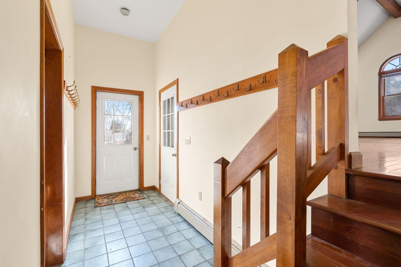 18 Old Amherst Road Mont Vernon, NH 03057 - Photo 11 of 38