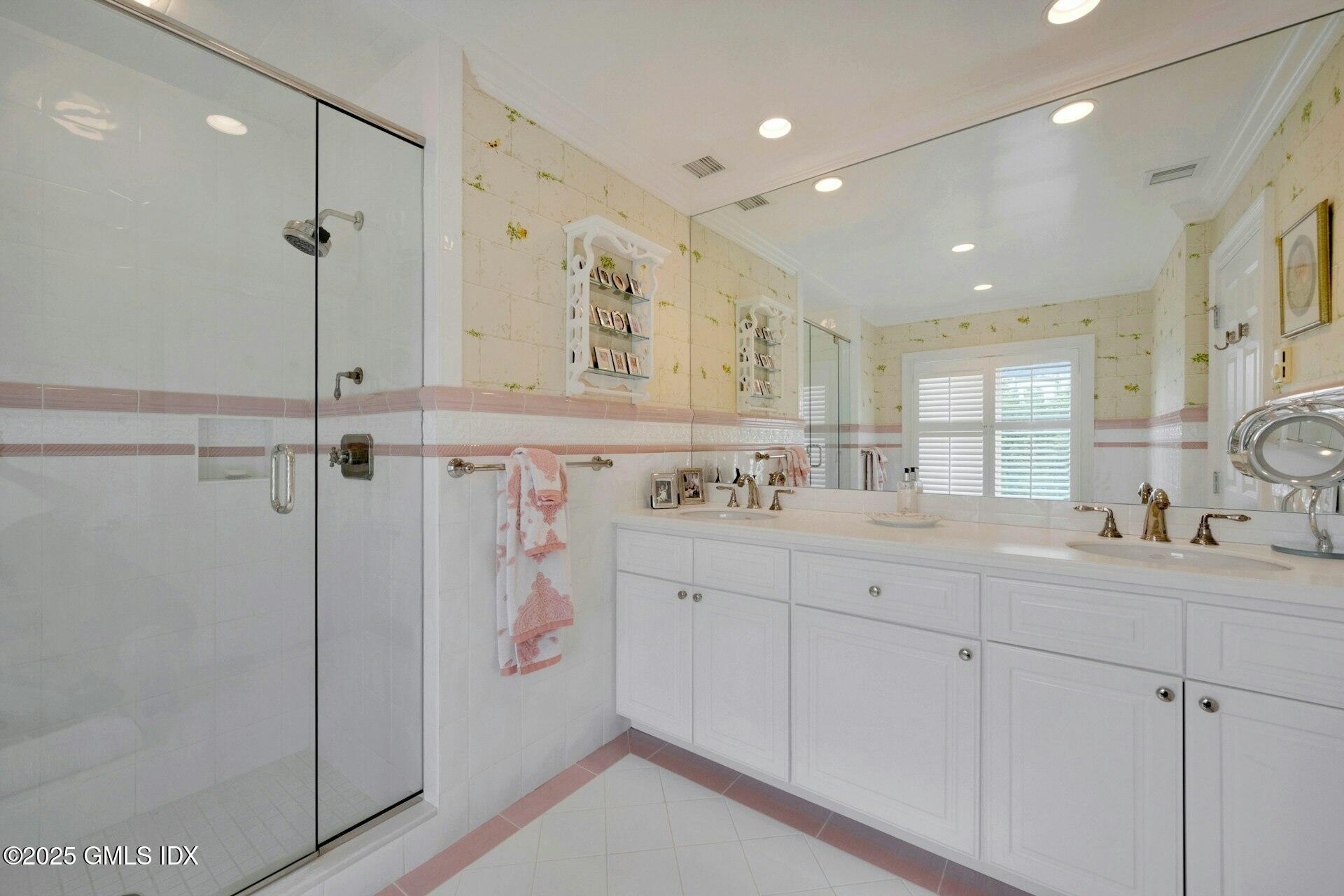 4 Sound Shore Drive, Unit 24 Greenwich, CT 06830 - Photo 17 of 21 020-486873-MTZ_7379_14342422