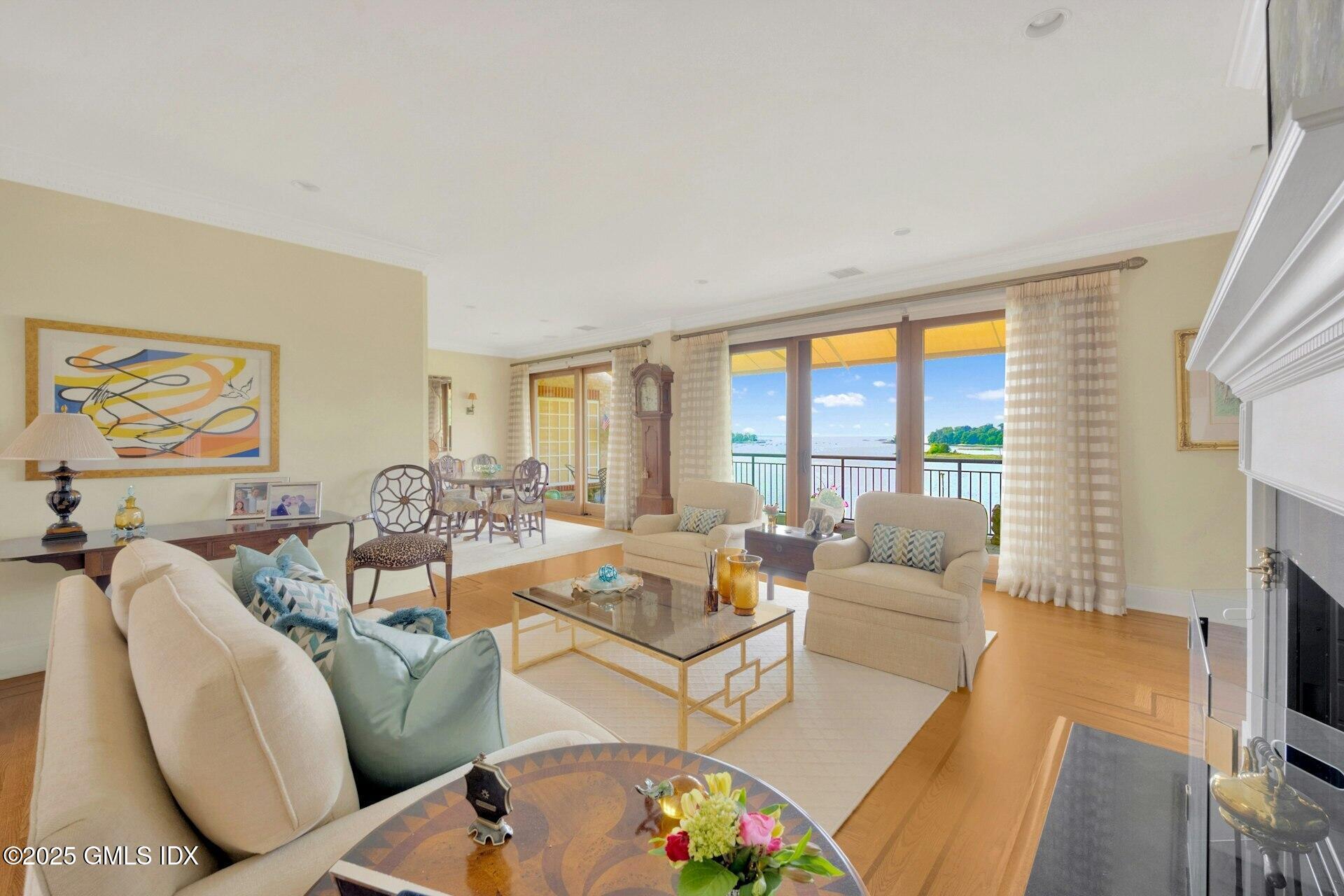 4 Sound Shore Drive, Unit 24 Greenwich, CT 06830 - Photo 3 of 21 004-486873-MTZ_7319_14342407