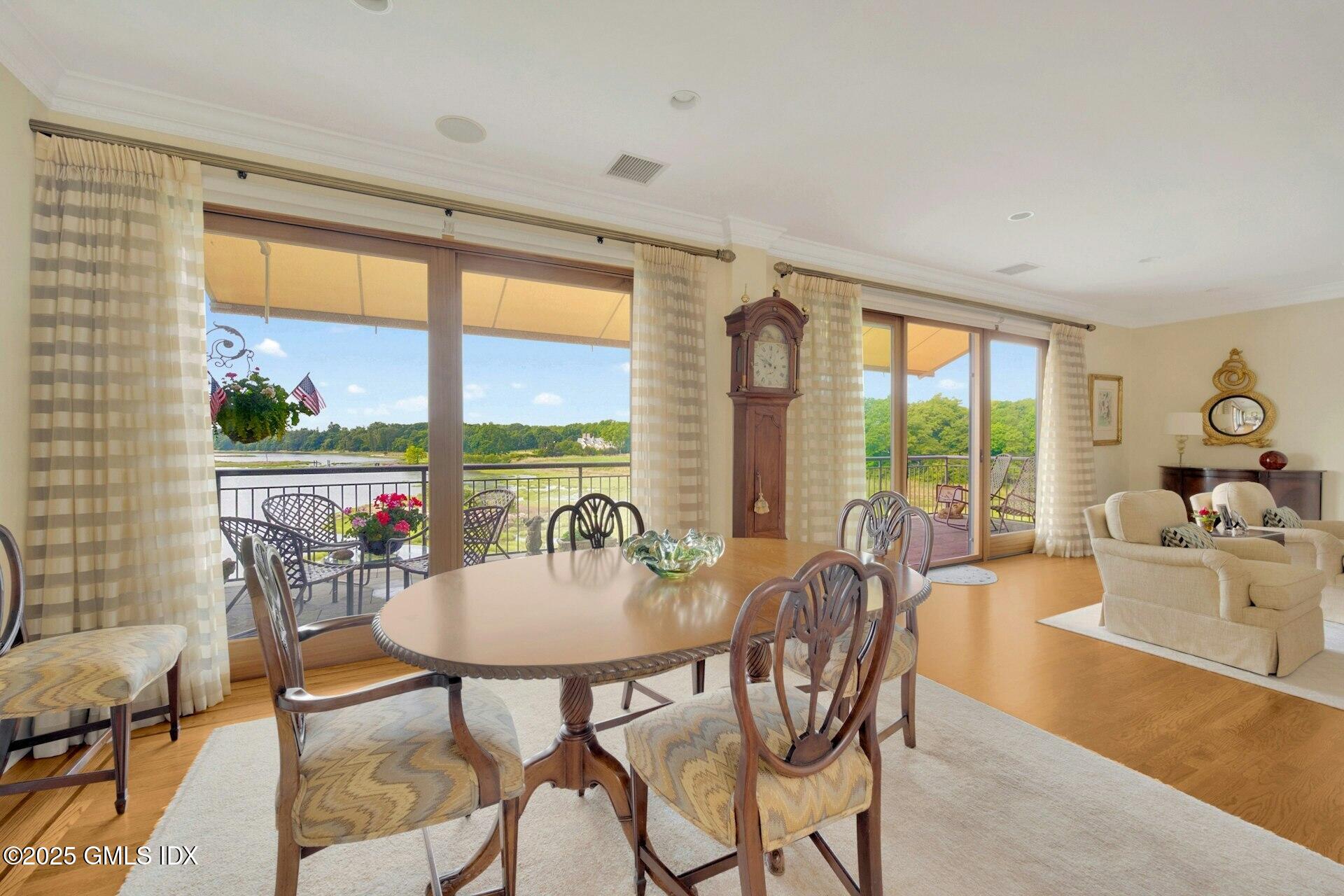 4 Sound Shore Drive, Unit 24 Greenwich, CT 06830 - Photo 5 of 21 006-486873-MTZ_7334_14342413