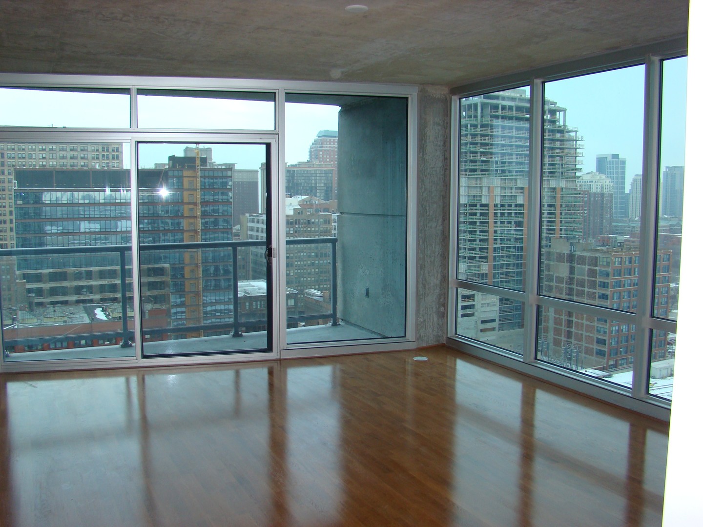 611 South Wells Street, Unit 1908 Chicago, IL 60607 - Photo 2 of 10