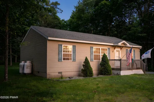 $220,000 | 1066 Shadylane Drive, Newfoundland, PA 18445