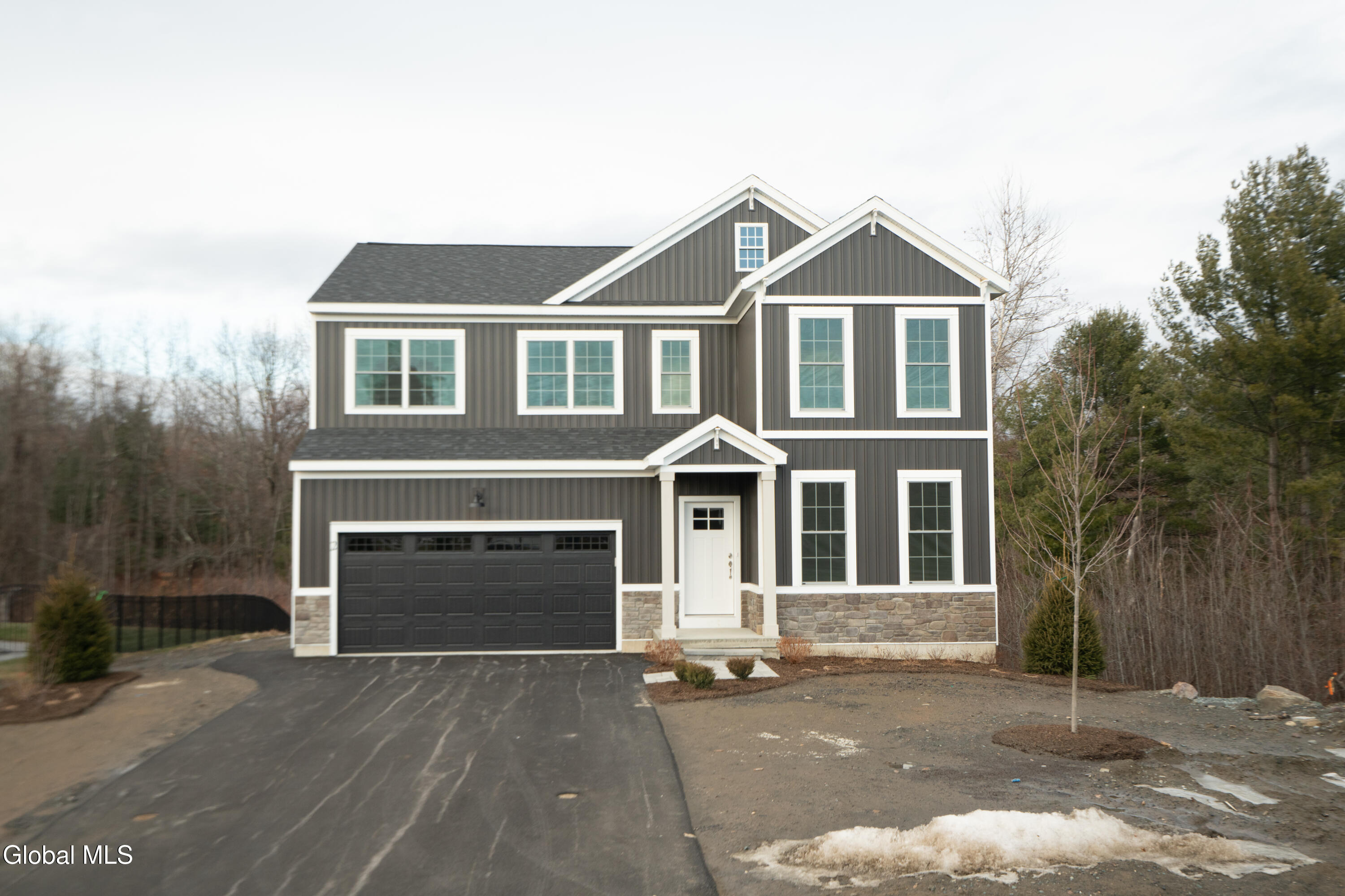 103 Dunning Street Malta, NY 12020 - Photo 1 of 5 DSC07095