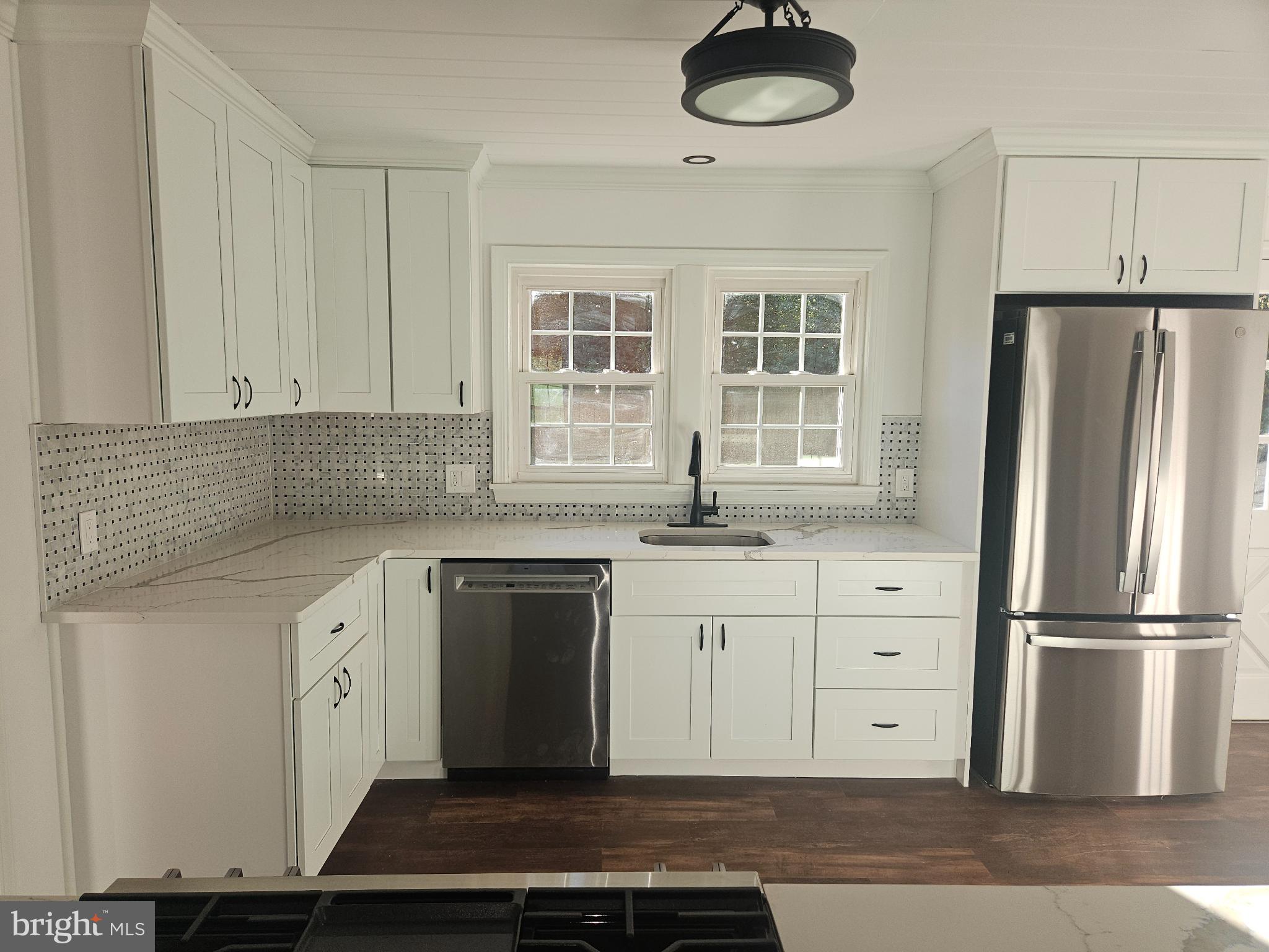 296 Extonville Road Allentown, NJ 08501 - Photo 10 of 46 Bright and modern kitchen with elegant finishes.