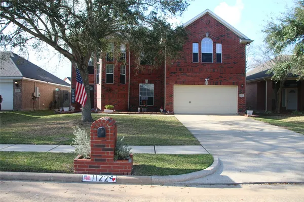 $270,000 | 1122 Chase Park Drive, Bacliff, TX 77518