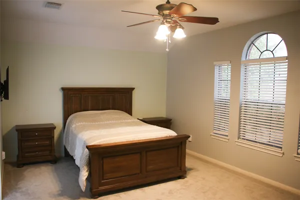 $275,000 | 1122 Chase Park Drive, Bacliff, TX 77518