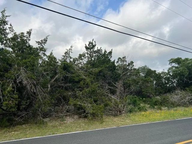 $400,000 | 13400 Vista Oaks Drive, Leander, TX 78641