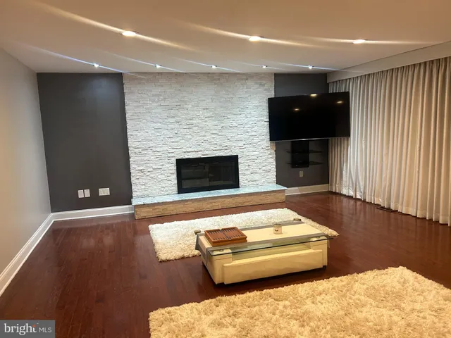 $4,250 | 8 Delaware Drive, Bordentown, NJ 08505