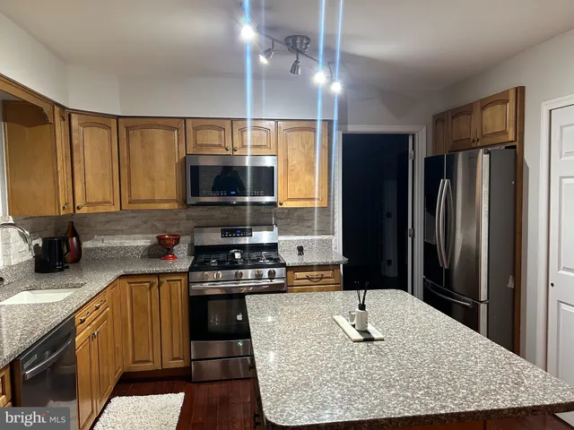 $4,250 | 8 Delaware Drive, Bordentown, NJ 08505