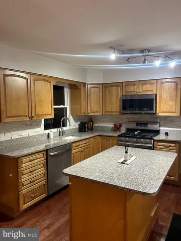 $4,250 | 8 Delaware Drive, Bordentown, NJ 08505