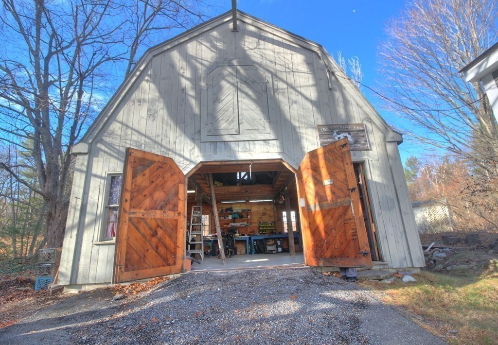 157 Fitchburg Road Townsend, MA 01469 - Photo 14 of 17 a view of a house with a backyard