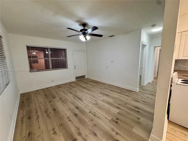 $2,000 | 2240 Northeast 171 Street, Unit 8, North Miami Beach, FL 33160