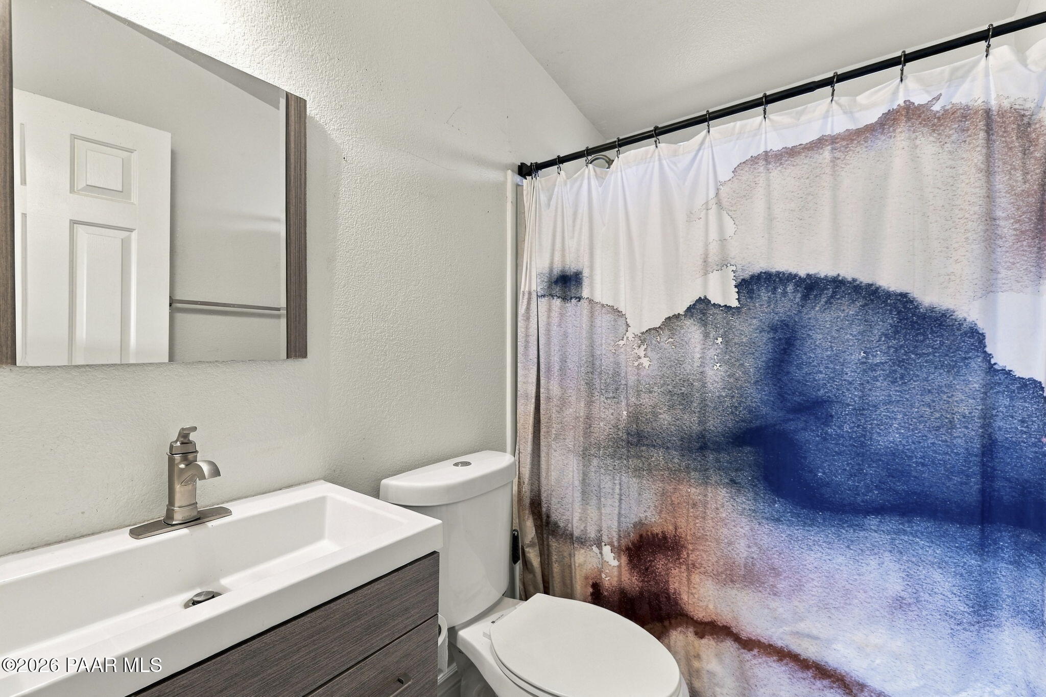 385 South Dewey Road Dewey, AZ 86327 - Photo 17 of 24 Guest Bathroom
