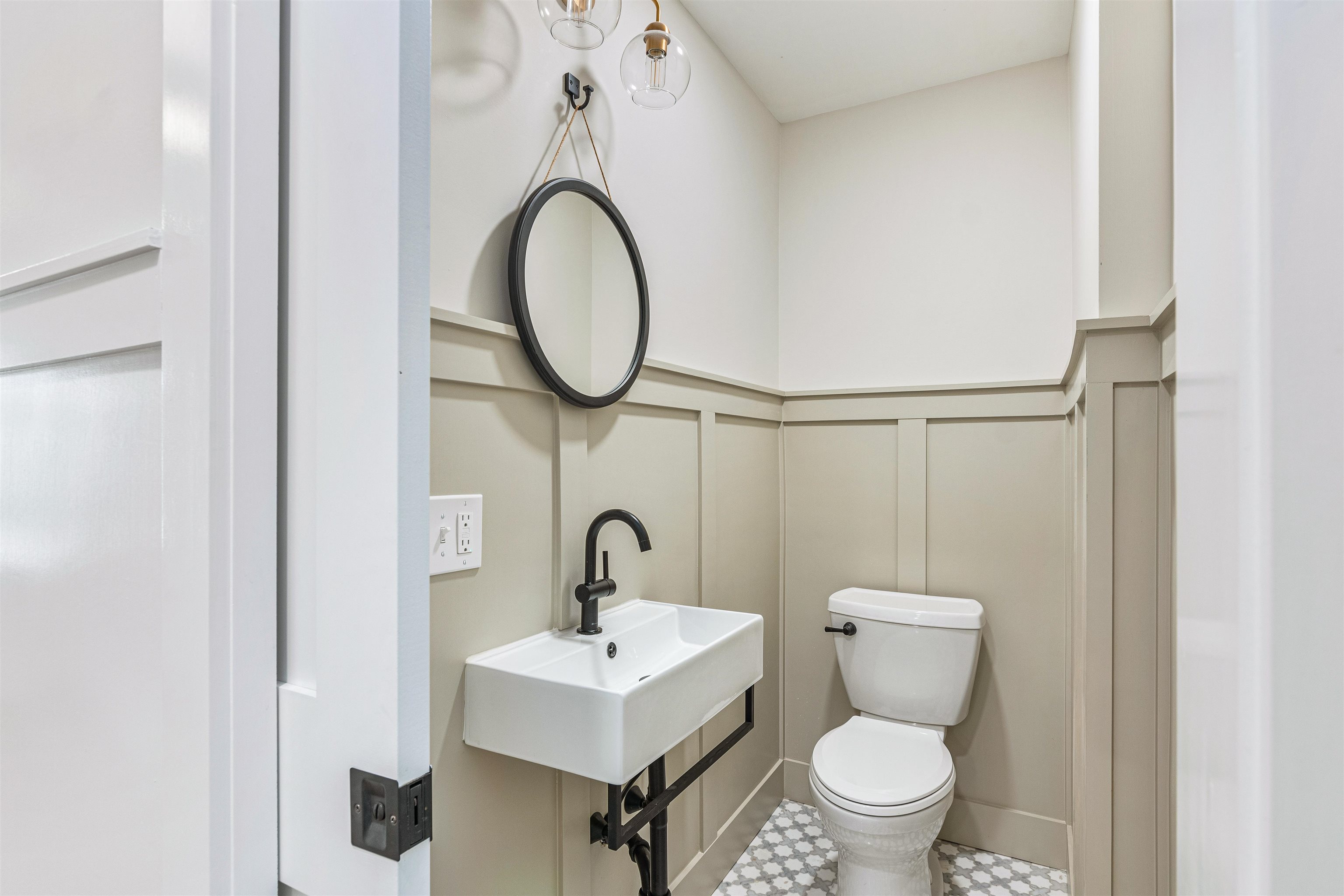 117 Shore Road Burlington, VT 05408 - Photo 17 of 40 Gallery Image 17