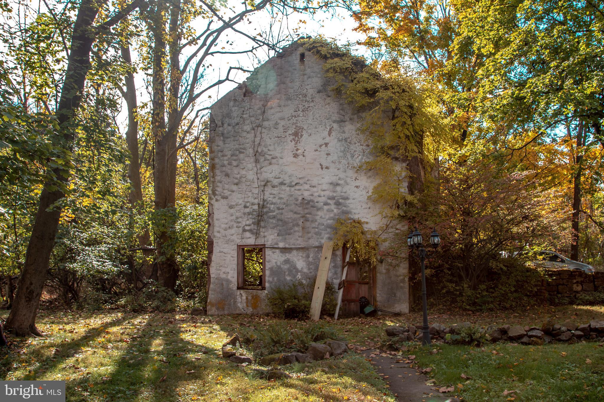 379 Baptist Church Road Spring City, PA 19475 - Photo 4 of 17
