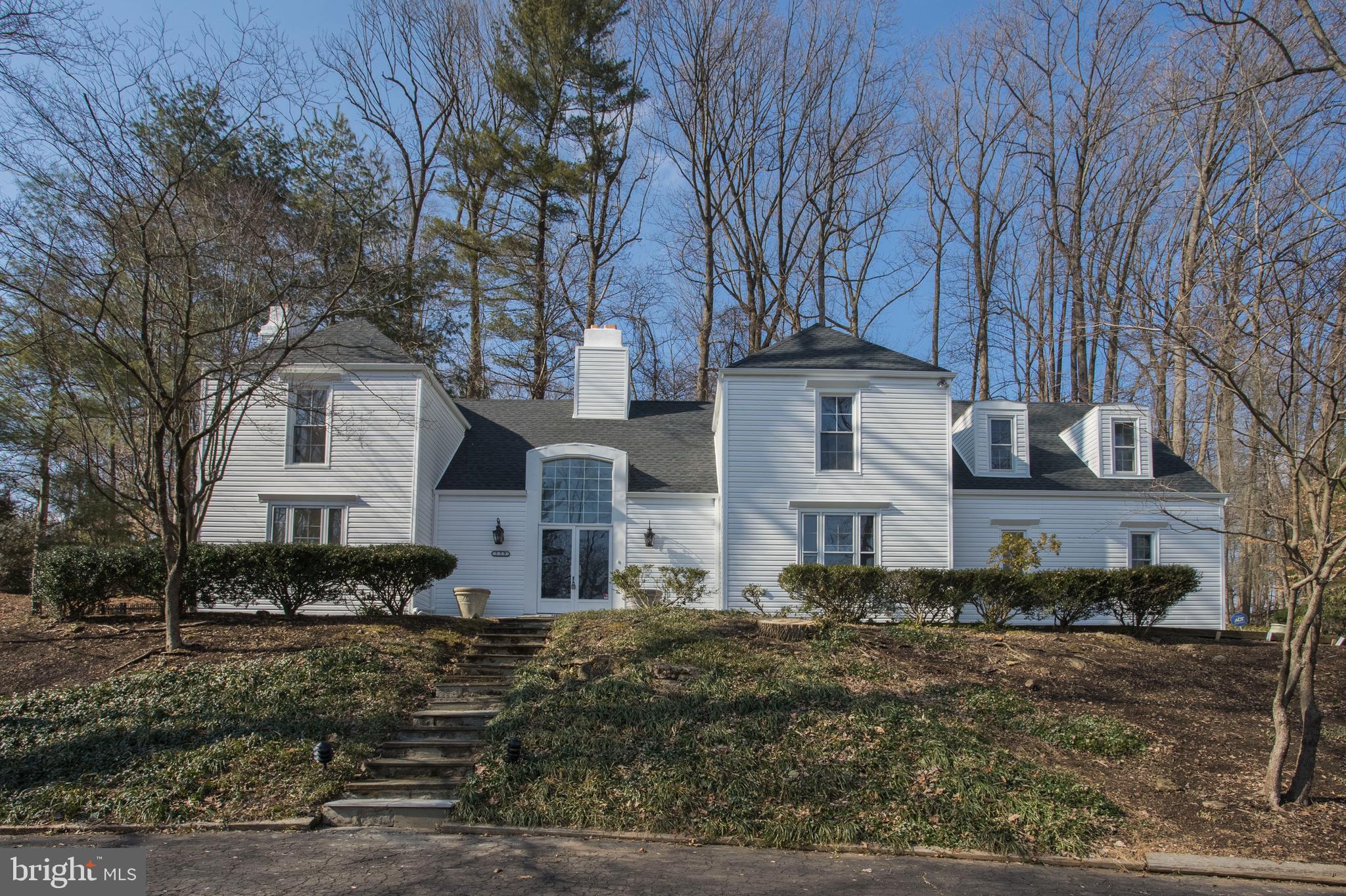 220 Hansell Road Newtown Square, PA 19073 - Photo 2 of 36