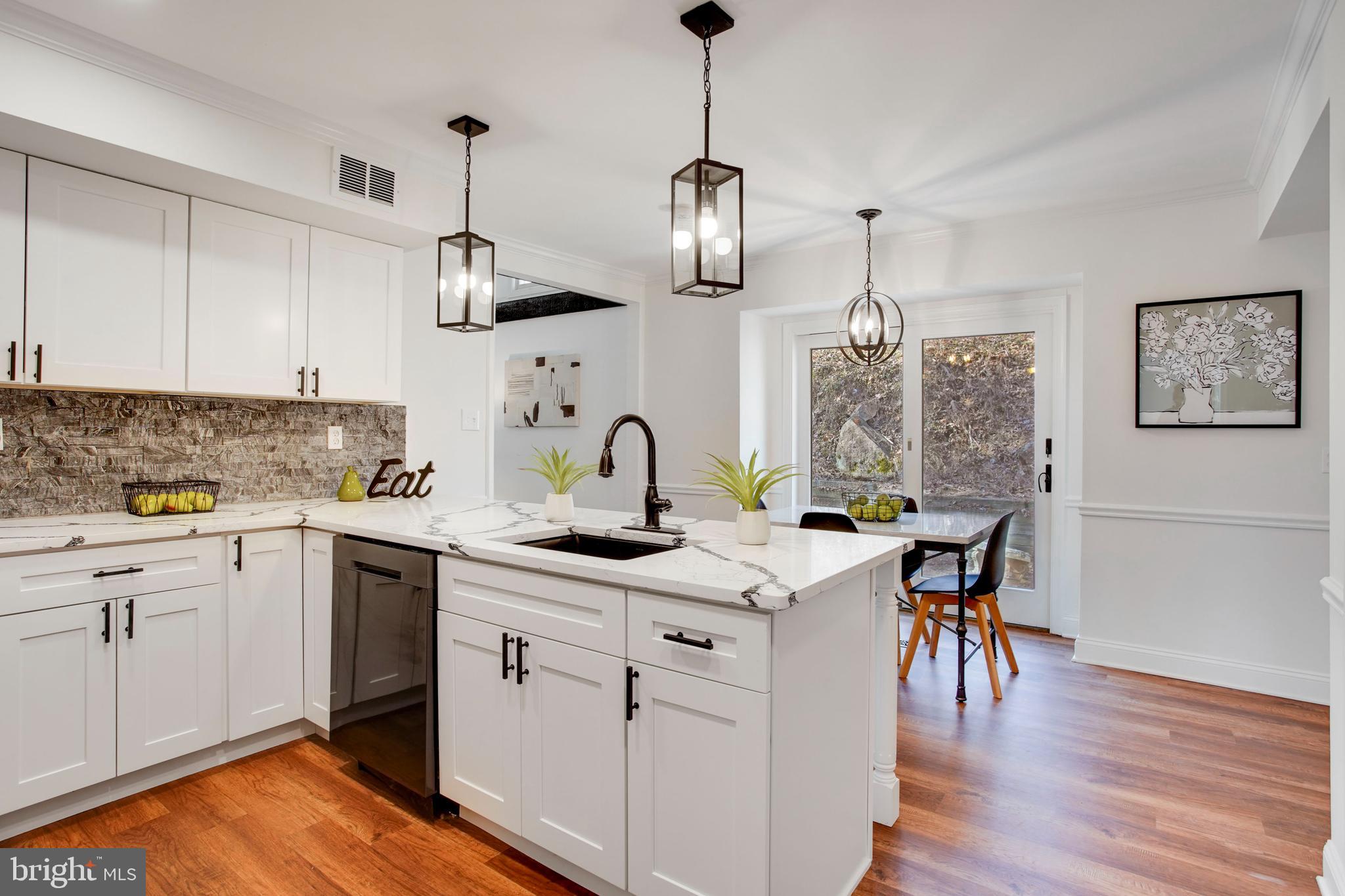 220 Hansell Road Newtown Square, PA 19073 - Photo 4 of 36 Kitchen