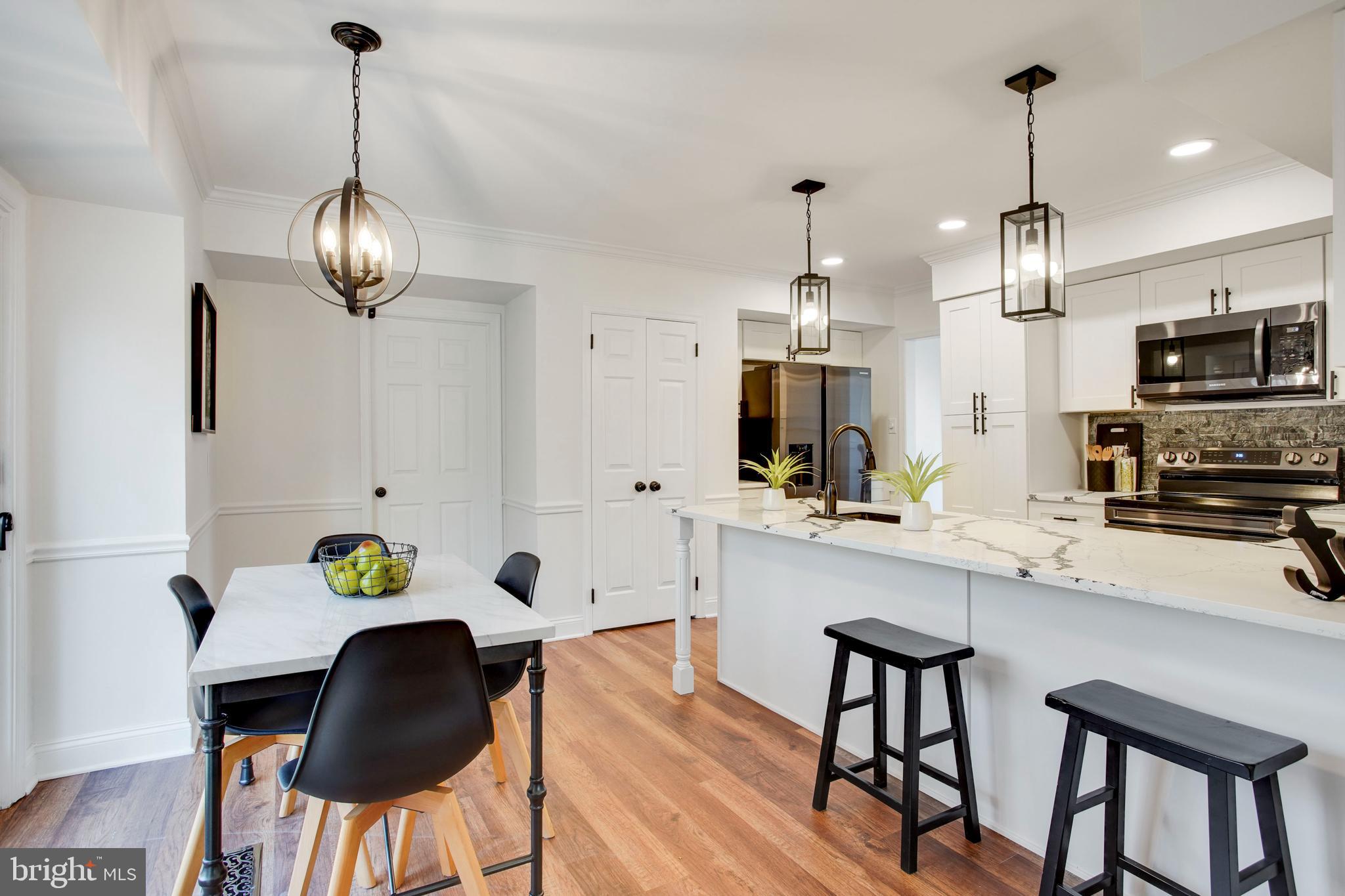 220 Hansell Road Newtown Square, PA 19073 - Photo 10 of 36 Dining Area