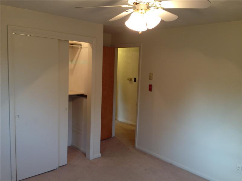2347 Riviera Drive Anderson, IN 46012 - Photo 19 of 24 Gallery Image 19