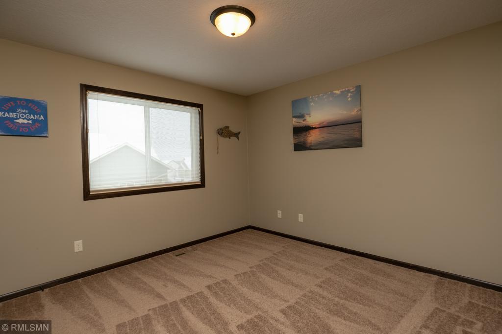 3353 Woodstone Drive Southwest Rochester, MN 55902 - Photo 18 of 33