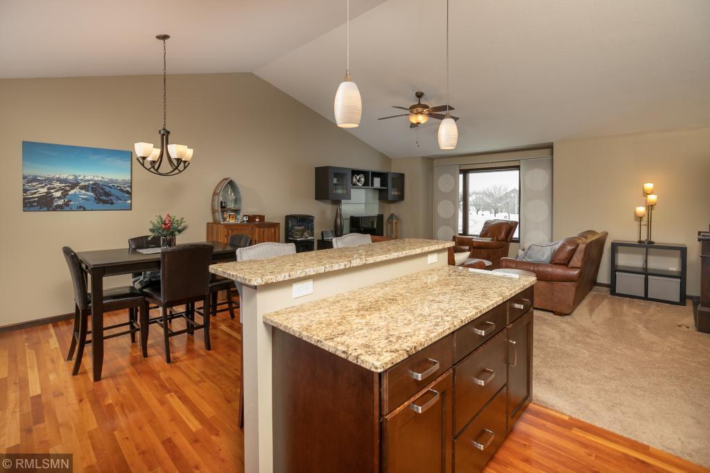 3353 Woodstone Drive Southwest Rochester, MN 55902 - Photo 6 of 33