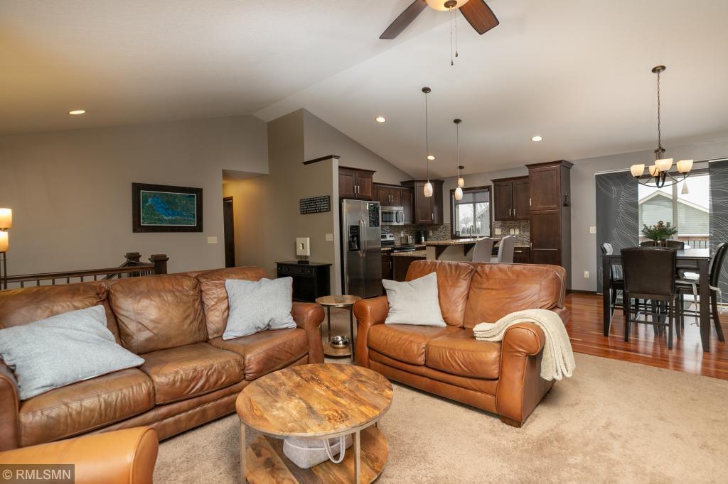 3353 Woodstone Drive Southwest Rochester, MN 55902 - Photo 10 of 33