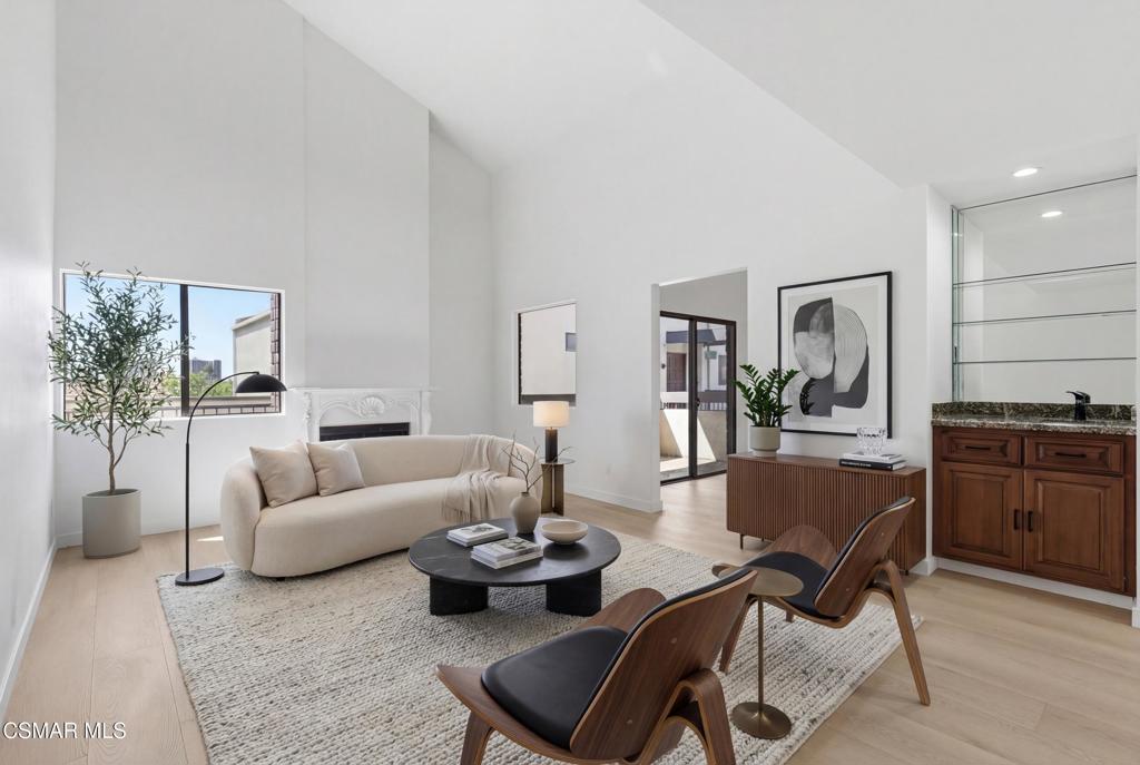 1200 Valley View Road, Unit 304 Glendale, CA 91202 - Photo 1 of 32