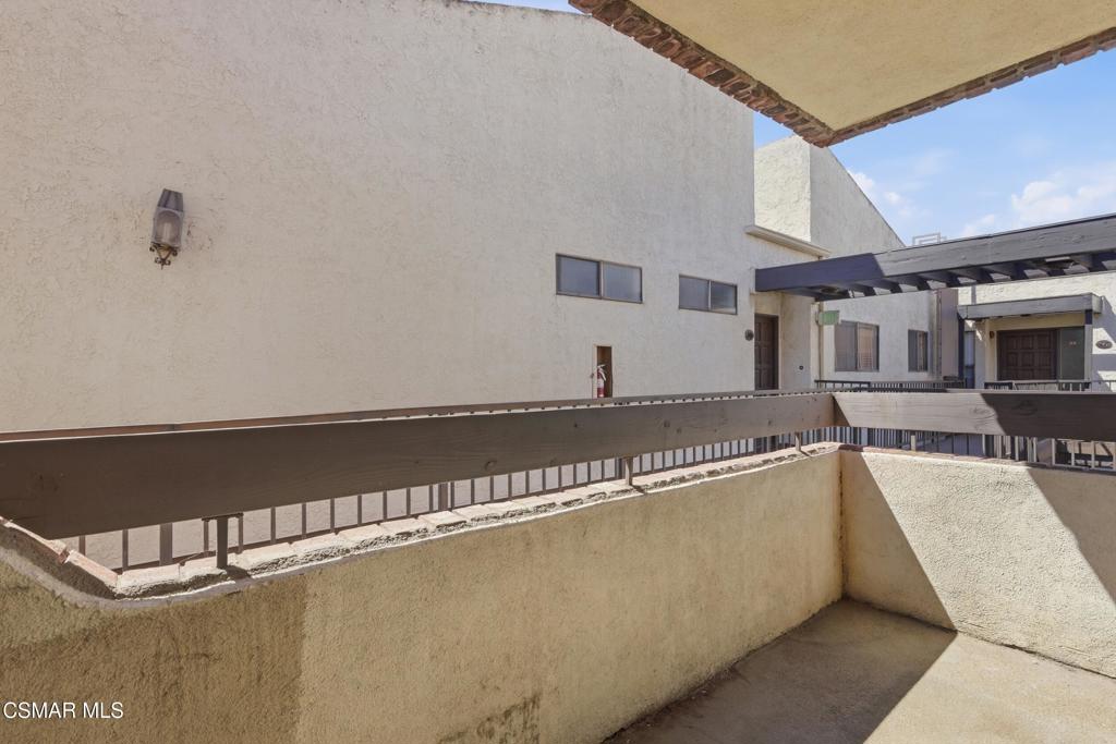 1200 Valley View Road, Unit 304 Glendale, CA 91202 - Photo 9 of 32