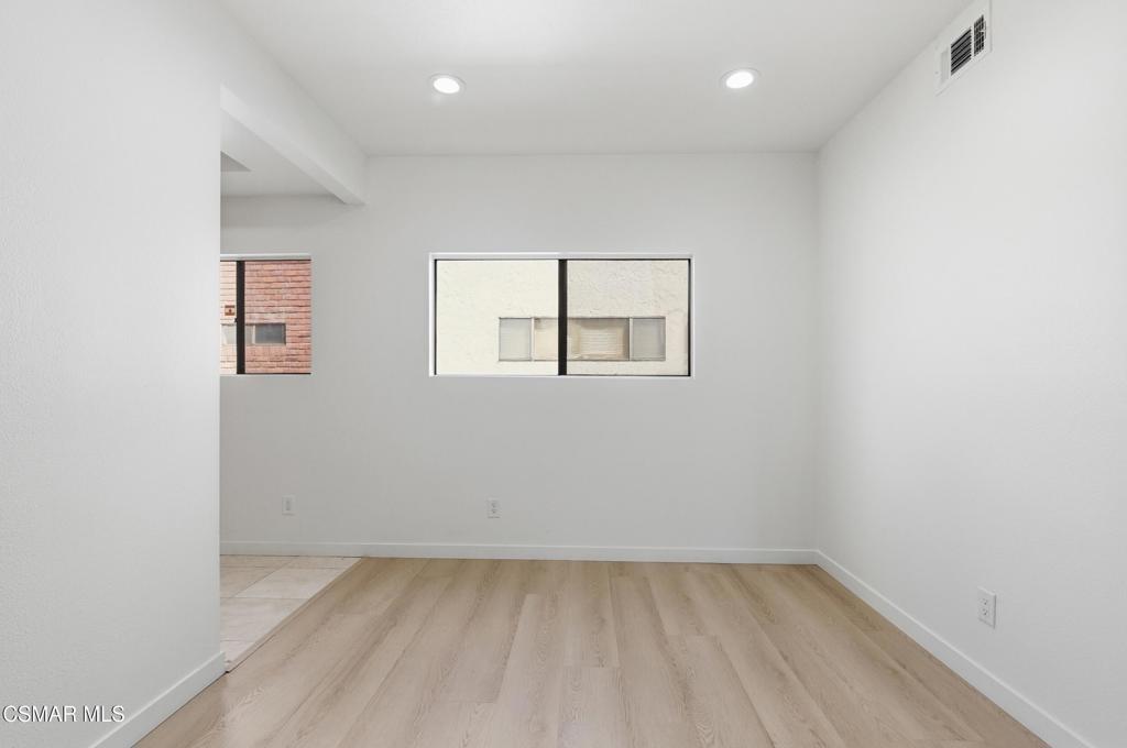 1200 Valley View Road, Unit 304 Glendale, CA 91202 - Photo 10 of 32