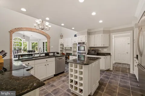 $1,795,000 | 13822 Lakeside Drive, Clarksville, MD 21029